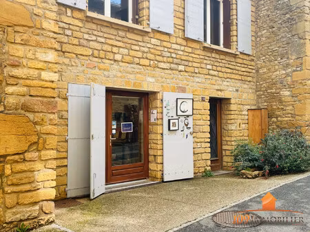 a vendre murs commerciaux a oingt