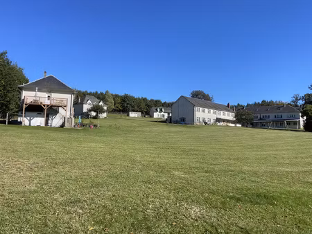 ensemble immobilier à combressol en corrèze