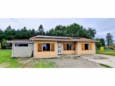 maison de plain-pied – 111 m² habitables – parc clos 3000 m² avec piscine