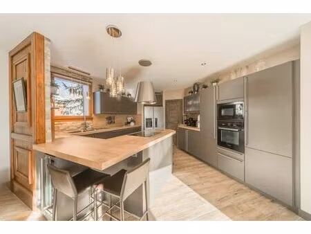 maison de prestige de 397 m2 en vente les deux alpes  auvergne-rhône-alpes