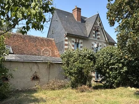 maison ancienne de 230 m² à saint-cyr-sur-loire
