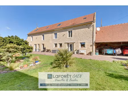 maison t8 près de rots à vendre