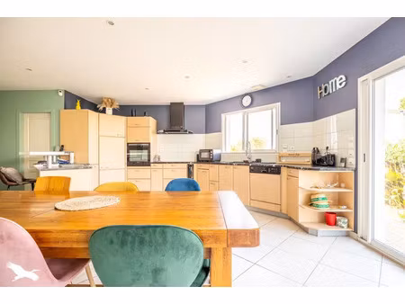 vente maison 5 pièces 140 m² clavette (17220)