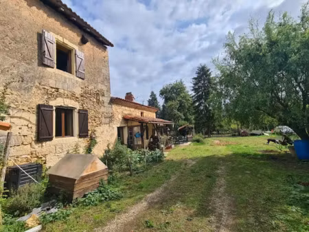 vente maison 8 pièces 176 m² à beauronne (24400)  295 000 €