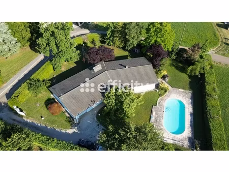 maison 8 pièces - 218 m²