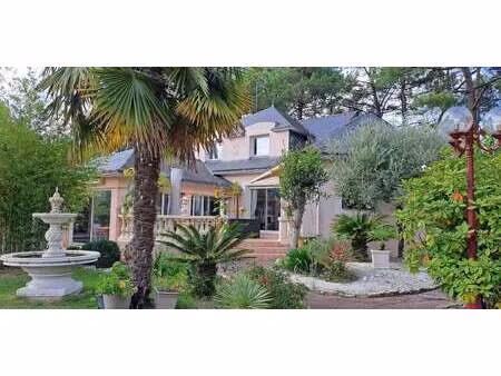 maison avec piscine et jardin vannes (56)