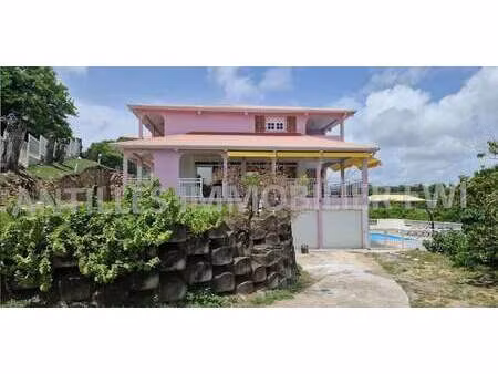 maison avec piscine et terrasse le francois (972)