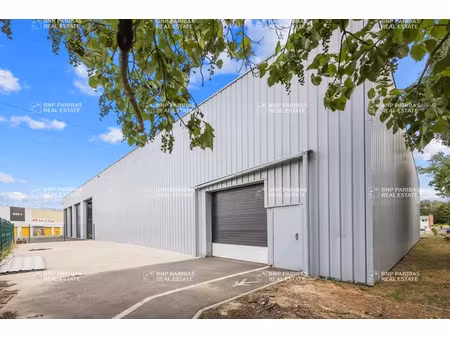 vente local d'activités lisses 91090