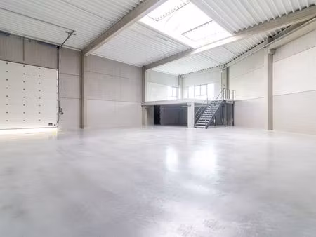 bien professionnel à louer à nivelles € 2.500 (lebzn) | zimmo