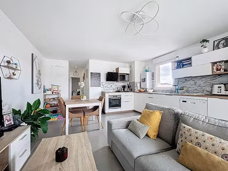 vente appartement 3 pièces 60.3 m² à gardanne (13120)  295 000 €