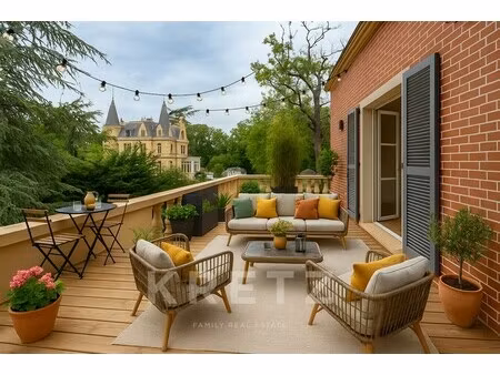 maison de luxe à vendre dans le quartier ibis