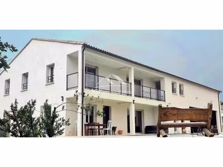 proche vézénobres  villa récente avec piscine et hangar