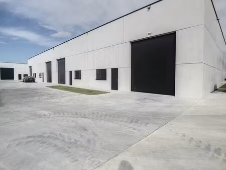 unité pme d'environ 225 m² à vendre à beveren-leie