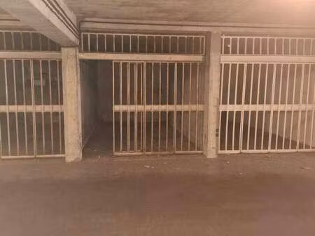 vente garage et parking à rennes gare (35000) : à vendre / rennes gare