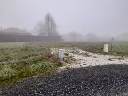 vente terrain 1002 m² à segonzac (16130)  55 110 €