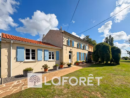 maison de caractère à vendre entre pons (17800) et gémozac (17260) - référence 4191