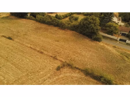 vente terrain 2242 m² à brugheas (03700)  99 000 €