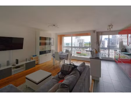 location meublée appartement 2 pièces 56 m² à puteaux (92800)  1 730 €
