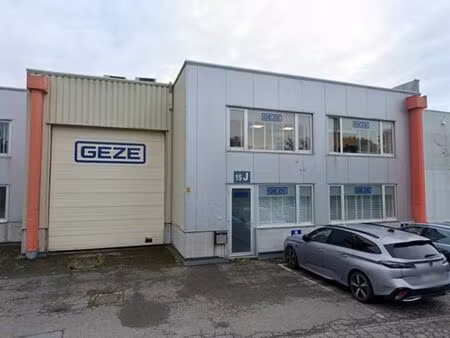 à louer entrepôt avec bureaux mechelen