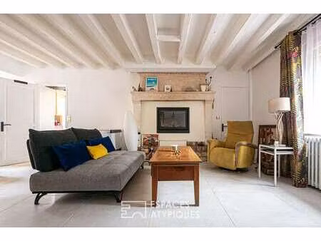 maison de luxe à vendre à château-du-loir : 548 000€