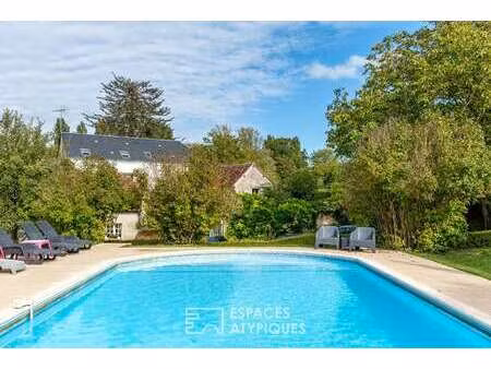 maison de luxe à vendre à perrusson : 697 000 €