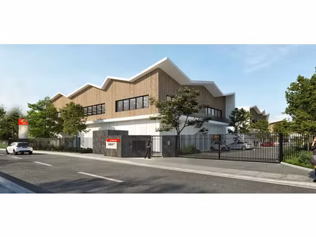 locaux d'activités à vendre divisibles à partir de 451 m² dans un parc d'activité sécurisé