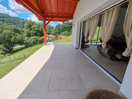 biriatou  maison de 150m2  terrasse  garage et grand terrain