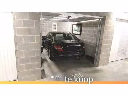 gesloten garagebox te koop in brugge