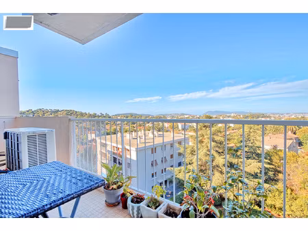 toulon - la serinette - 3 pieces - terrasse - vue degagee -