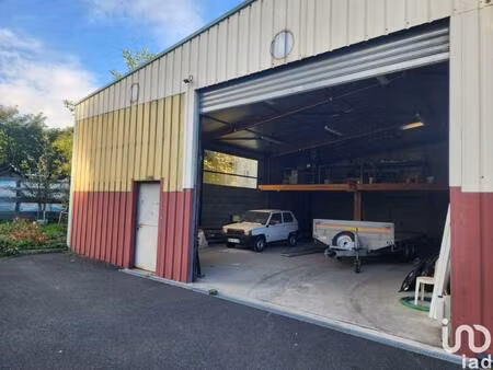 location hangar 190 m²