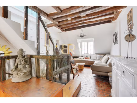 rare - triplex de charme comme une maison - 75002 montorguei