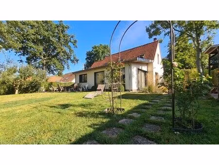 maison de luxe en vente à sorrus  france