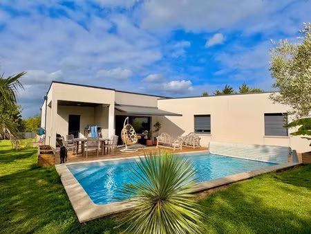 auch  villa moderne de 126 m2 avec piscine