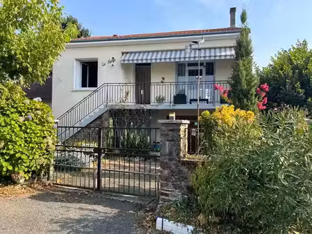 vente maison 5 pièces 103 m² à mialet (24450)  114 500 €