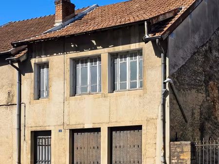 maison à vendre montmorot 3 pièce(s) 180m2 69 000€