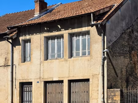 maison à vendre montmorot 3 pièce(s) 180m2 69 000€