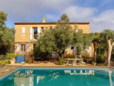 maison 3 logements 245 m²