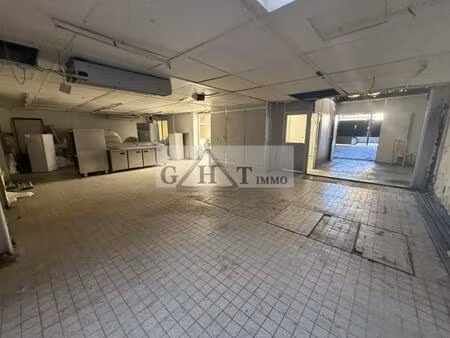 local d'activités de 800m2 a vendre romainville