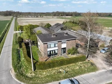 landelijk gelegen woning