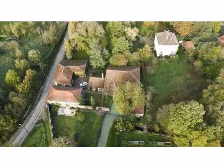 propriété de luxe à vendre à sommevoire : 779 000 €