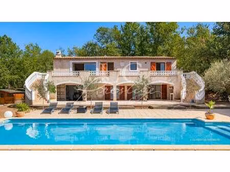 villa de luxe à vendre à saint-paul-en-forêt : 740 000 € | 257m²