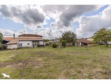 vente maison 4 pièces 125 m² à branne (33420)  231 440 €