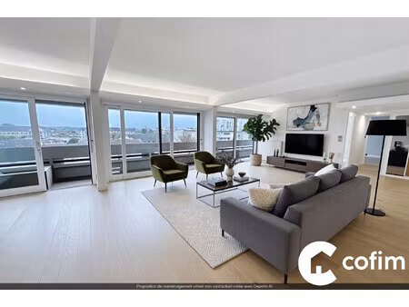 tarbes centre - exceptionnel appartement 160 m² rénové 5 cham