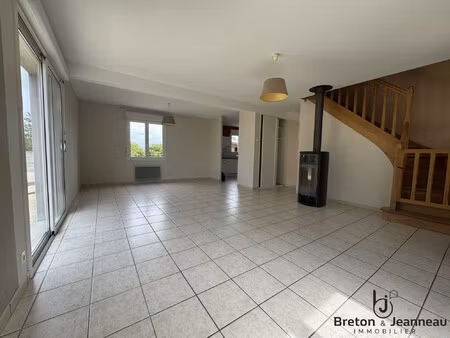 achat maison 5 pièces 115m² quelaines st gault 53360