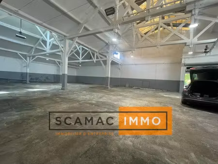 locaux mixtes de 874m²