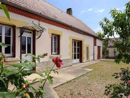 proche digoin! maison de campagne et dépendances