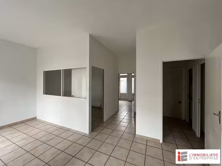 local commercial a louer