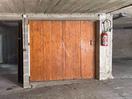 vente garage et parking à saint-herblain (44800) : à vendre / 11m² saint-herblain