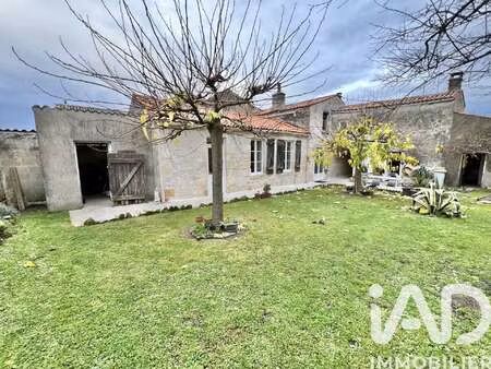 vente maison à saint-pierre-d'amilly (17700) : à vendre / 103m² saint-pierre-d'amilly