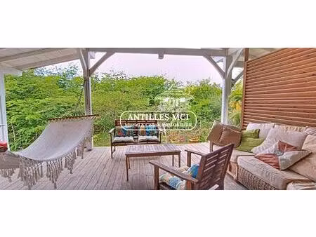 belle maison à la campagne